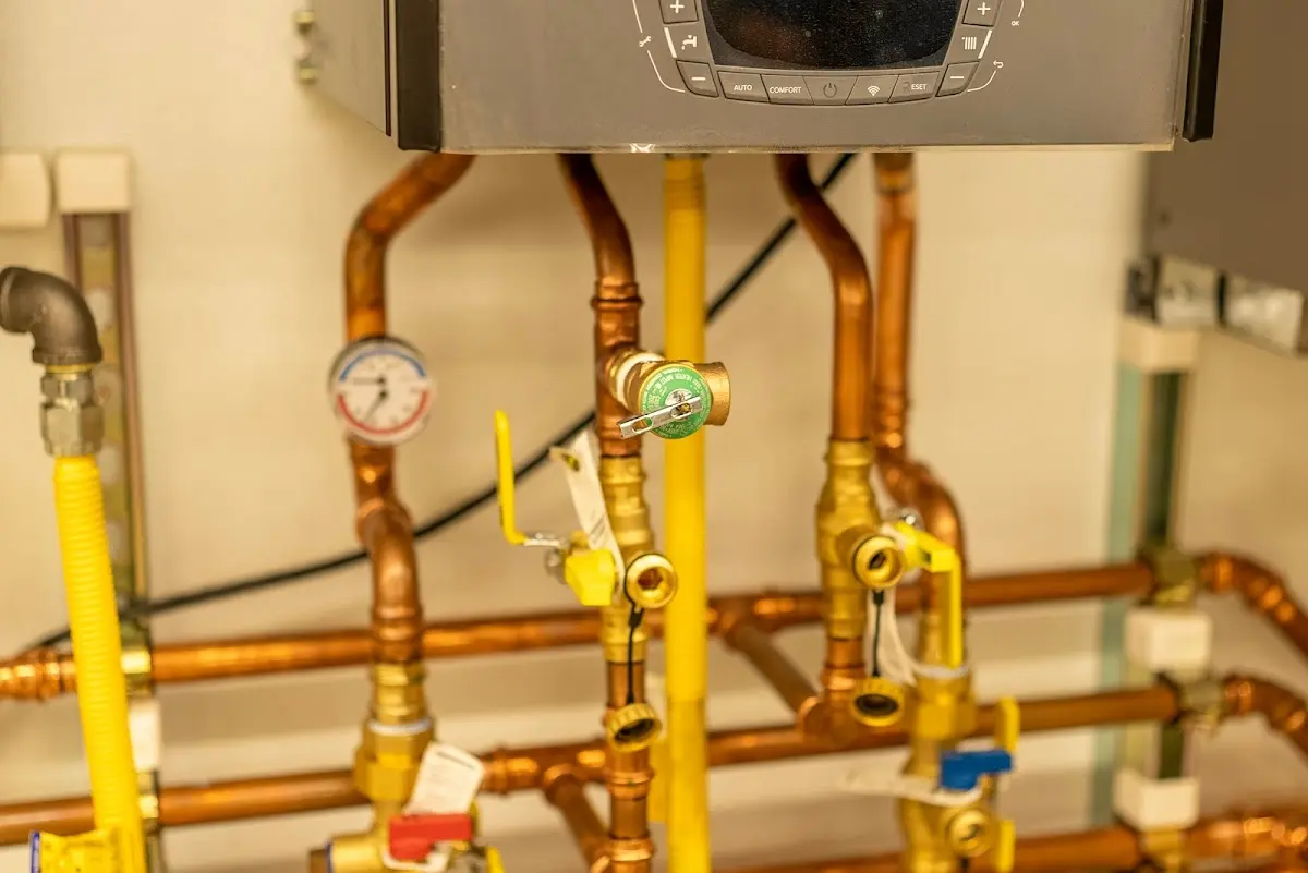 Licensed technician providing Emergency Plumbing for a homeowner in Pembroke